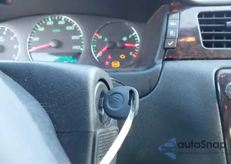 2016 Chevrolet Impala Limited Lt z USA, uszkodzony, nr VIN 2G1WB5E36G1170570